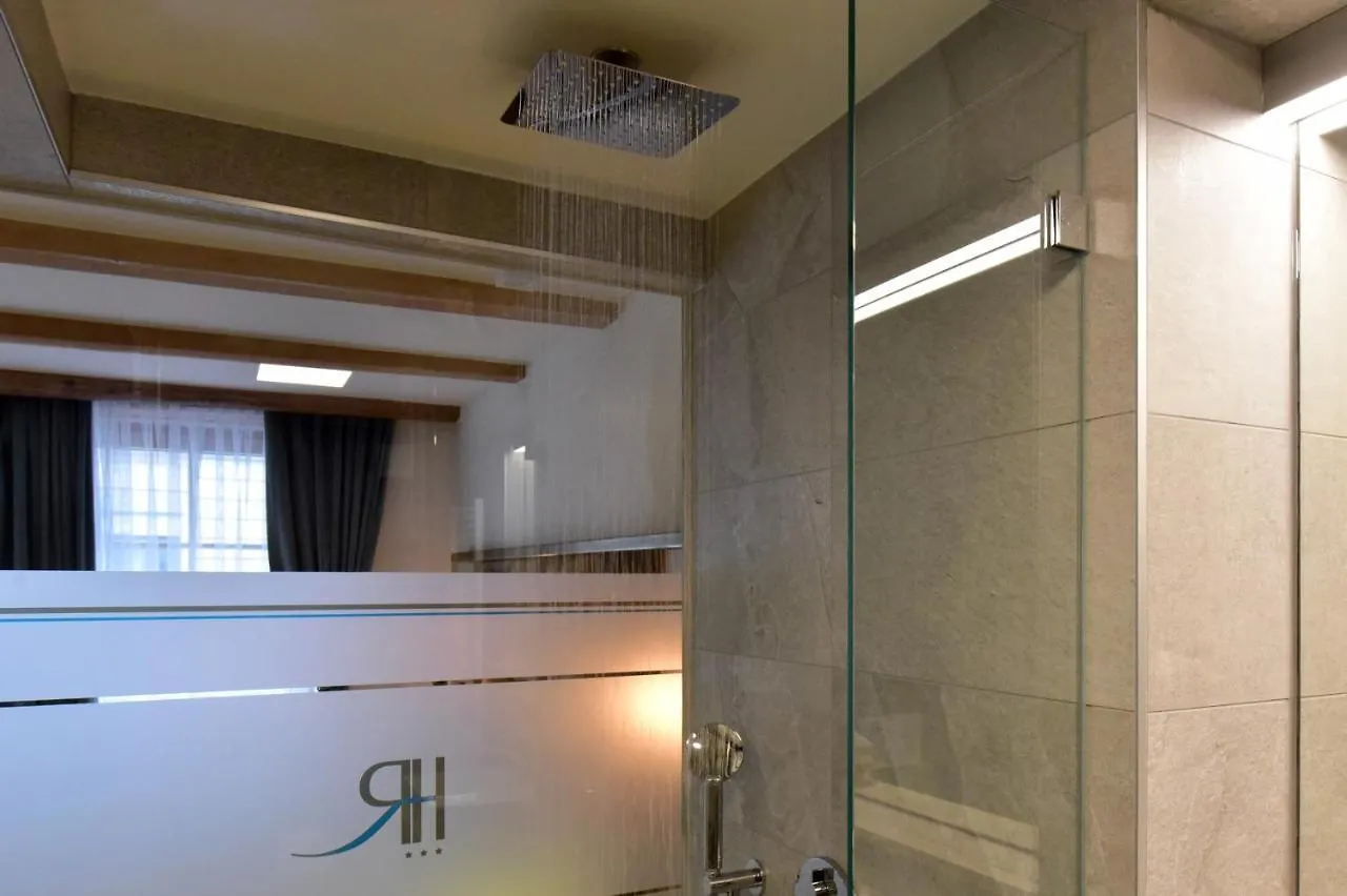 ***  Hotel Rousseau Plus جنيفا سويسرا