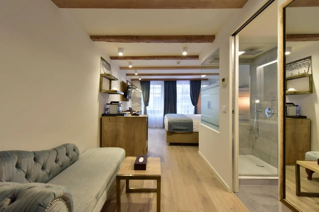Hotel Rousseau Plus Geneva 3*,  Switzerland