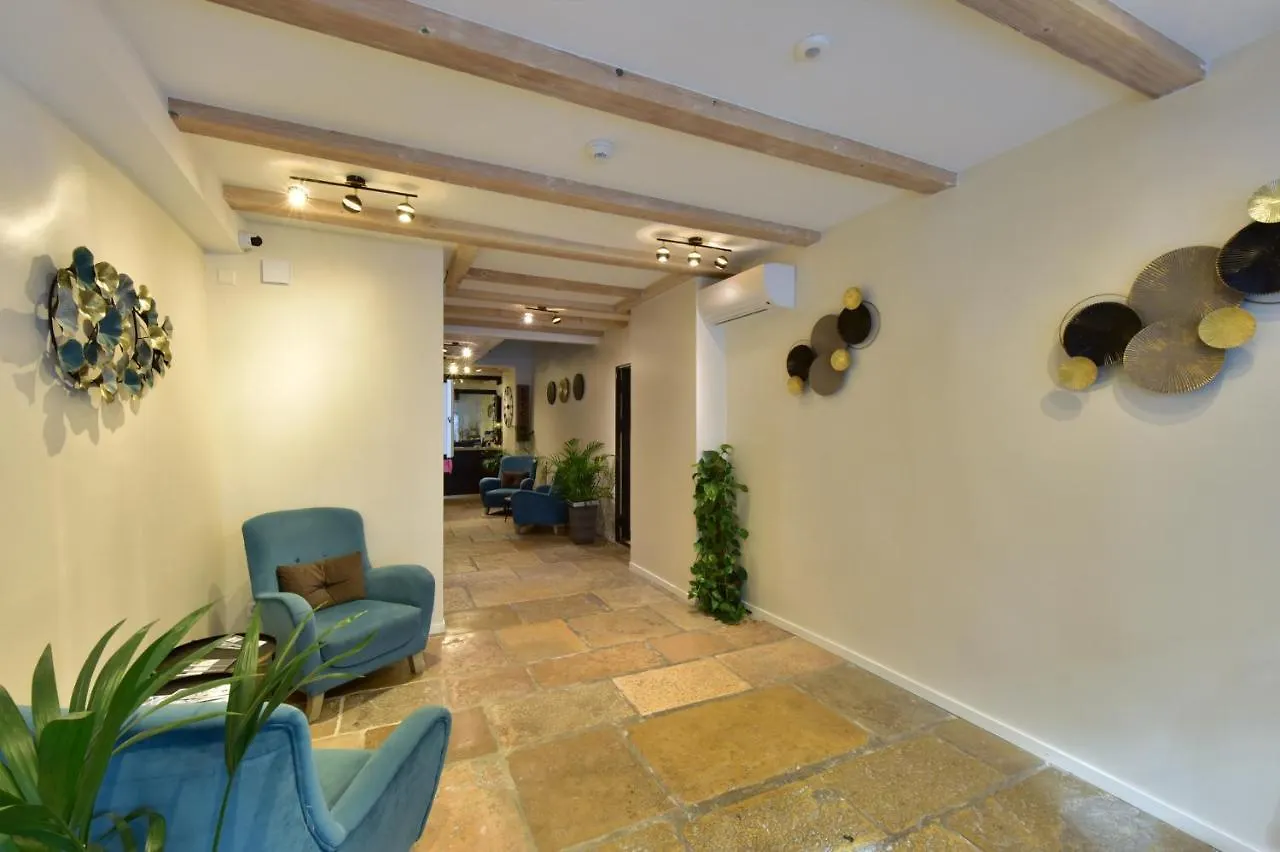 Hotel Rousseau Plus Geneva 3*,