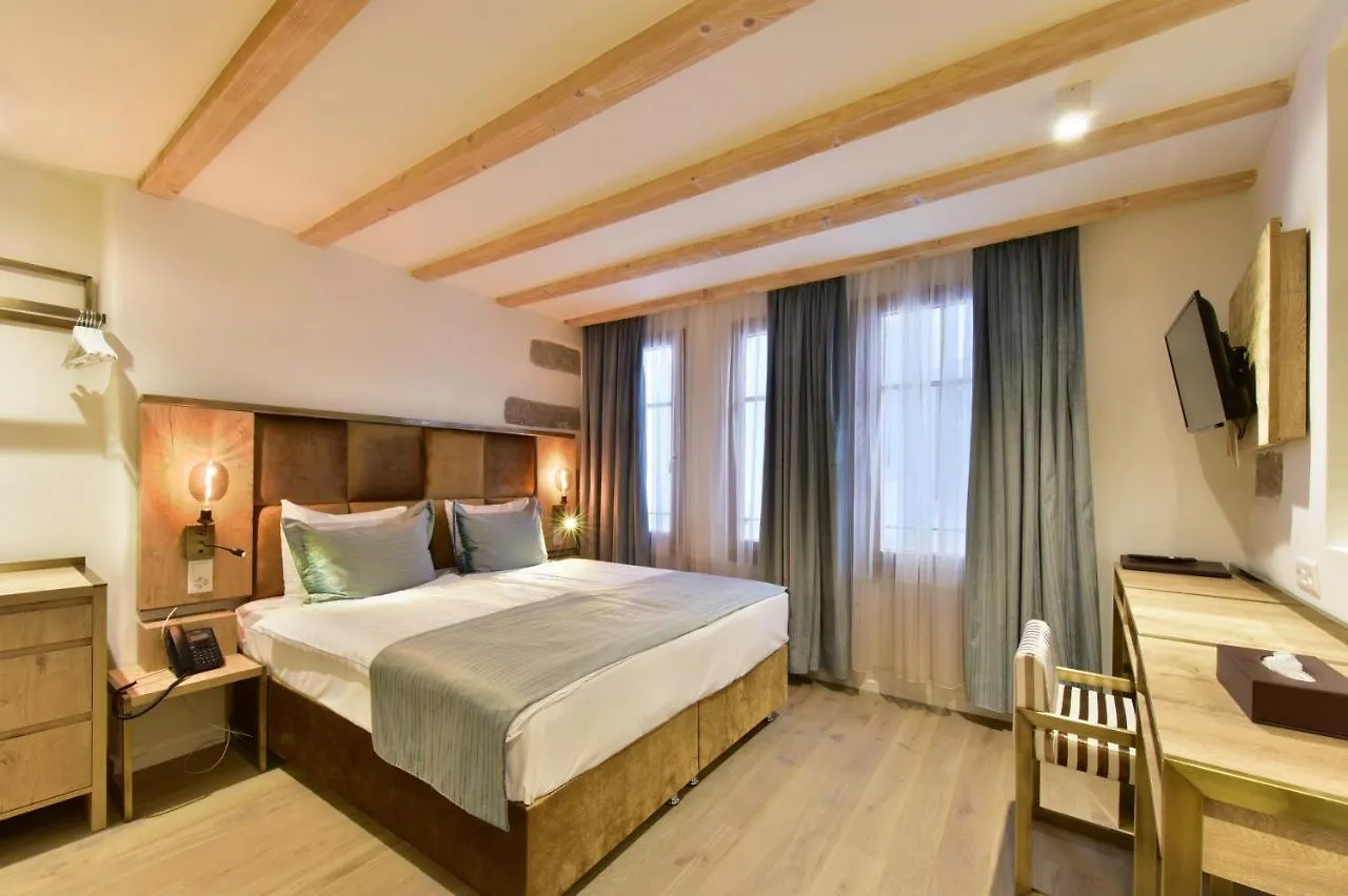 Hotel Rousseau Plus Geneva 3*,  Switzerland