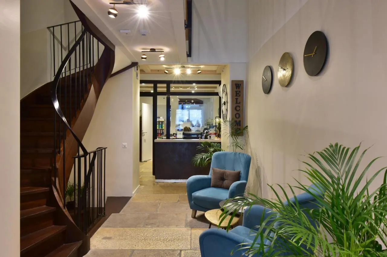 Hotel Rousseau Plus Geneva 3*,  Switzerland