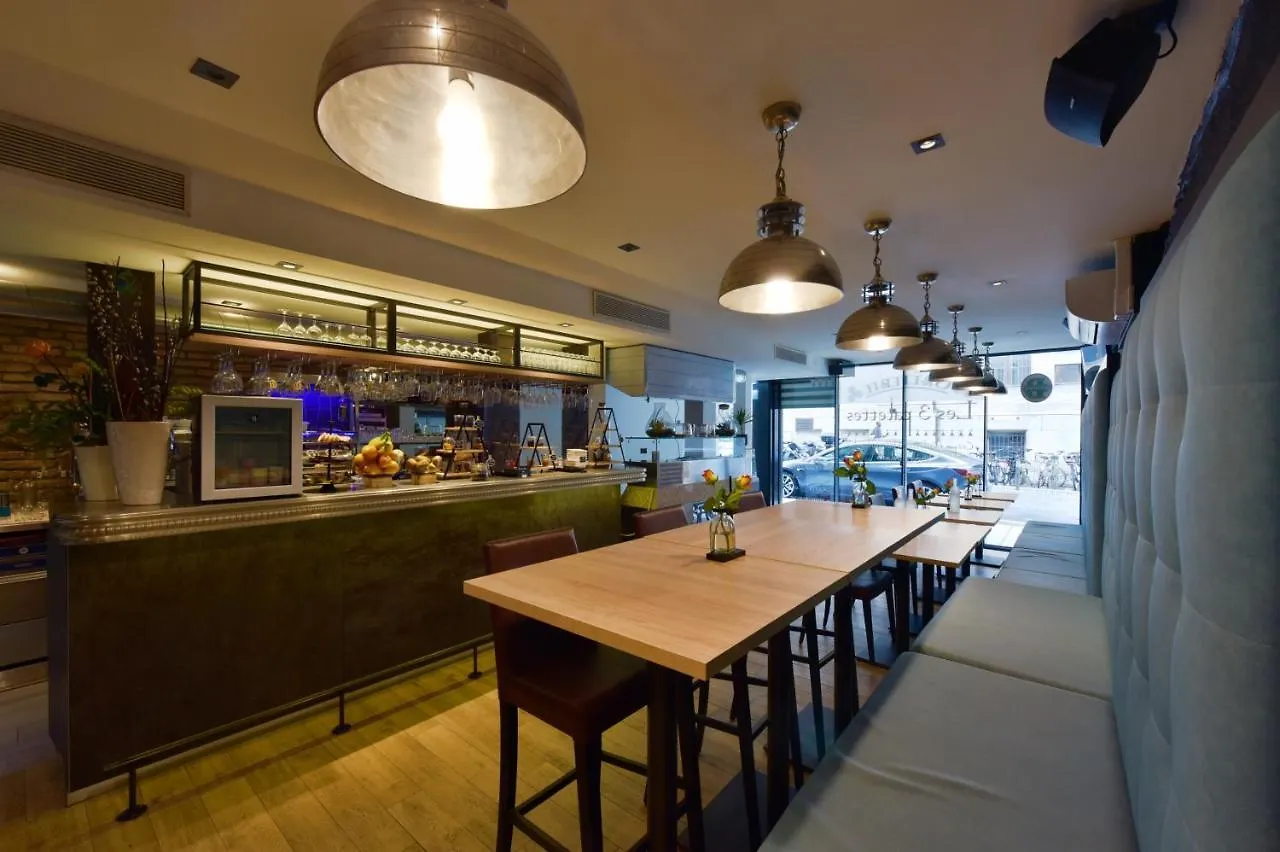***  Hotel Rousseau Plus جنيفا سويسرا